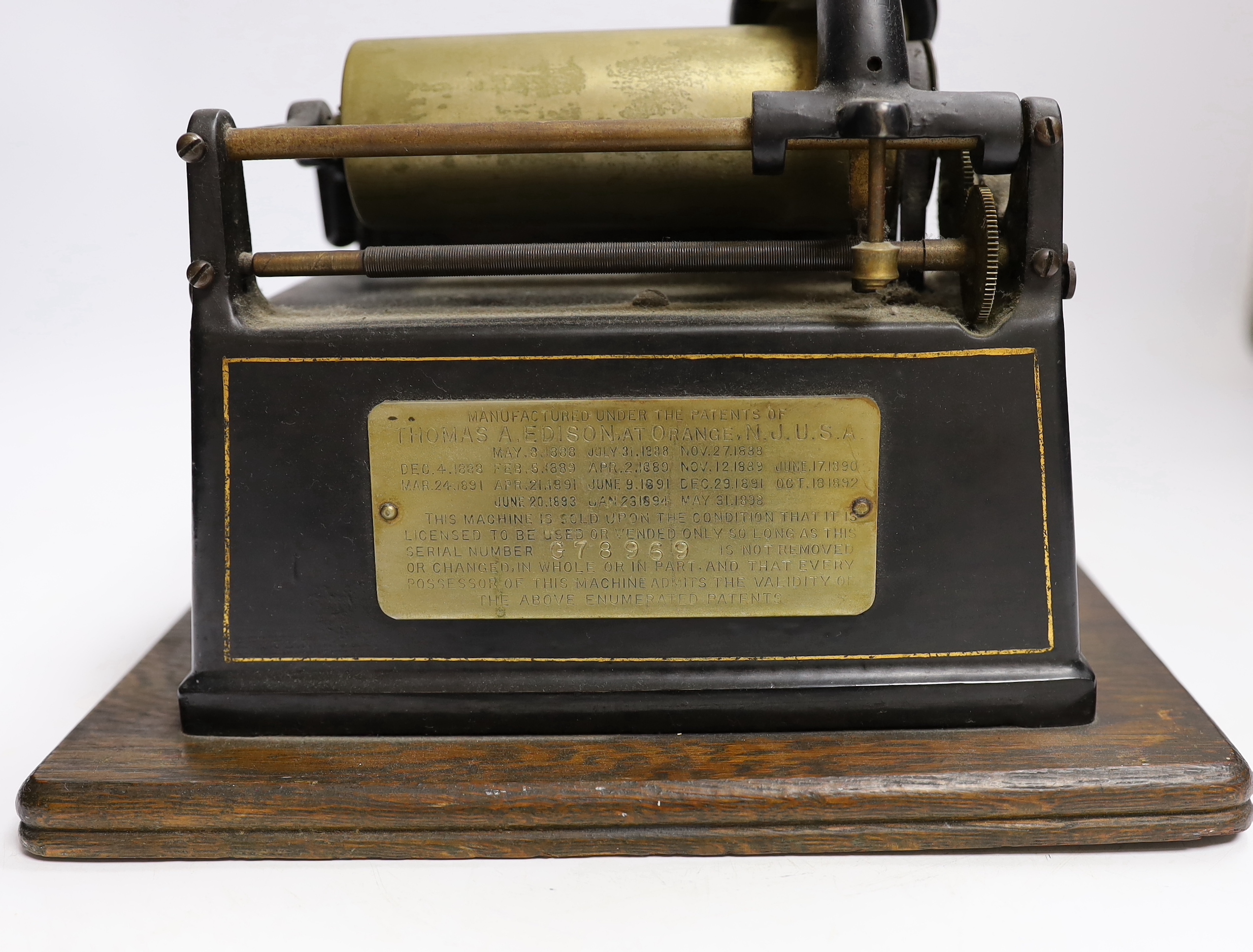 A cased Edison Gem phonograph with horn, case 20cm high